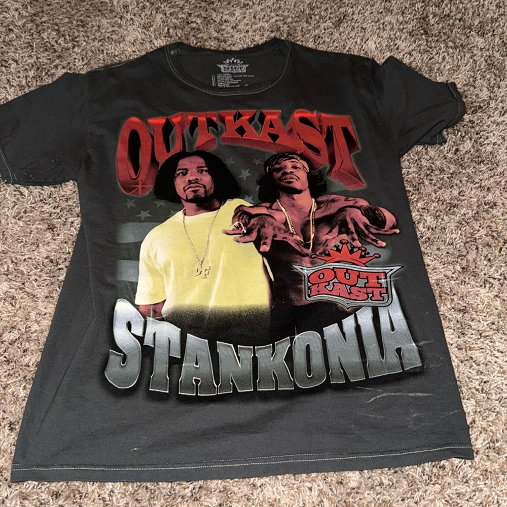 Nice graphic t shirt